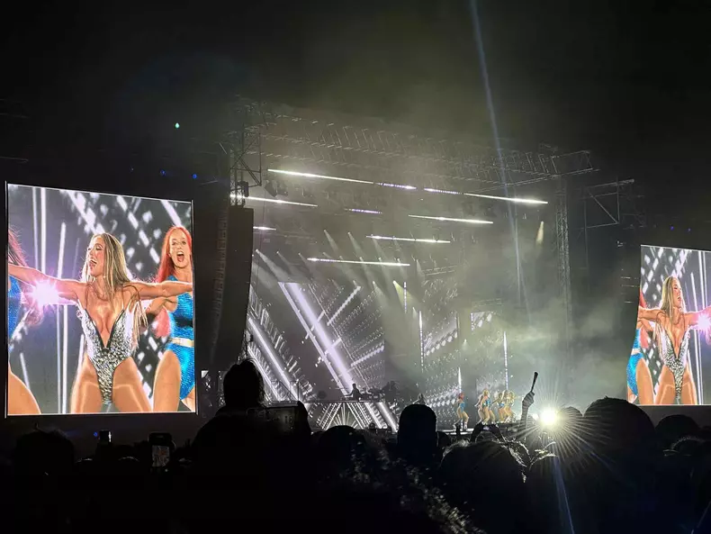 jennifer lopez piata constitutiei bucuresti 27 iulie (14)