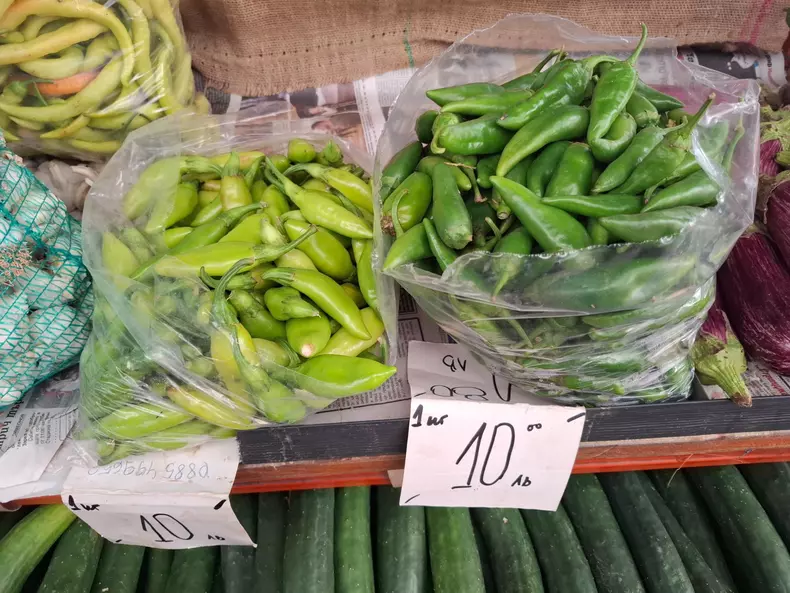 1. ardei verde intr-o piata din Bulgaria (foto Mitus)