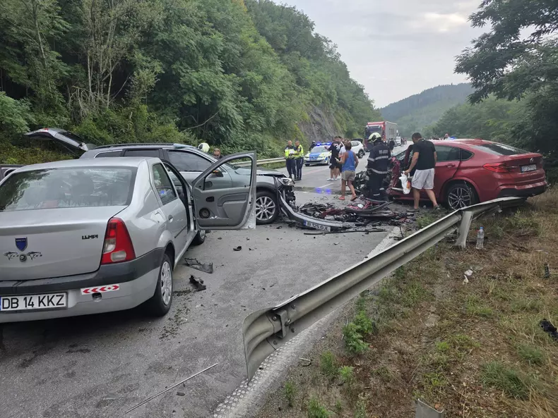 accident bulgaria 10 raniti 1