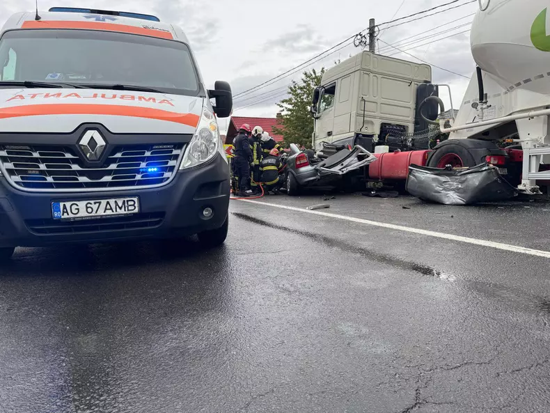 Accident pe DN7. Foto Se întâmplă în Vâlcea