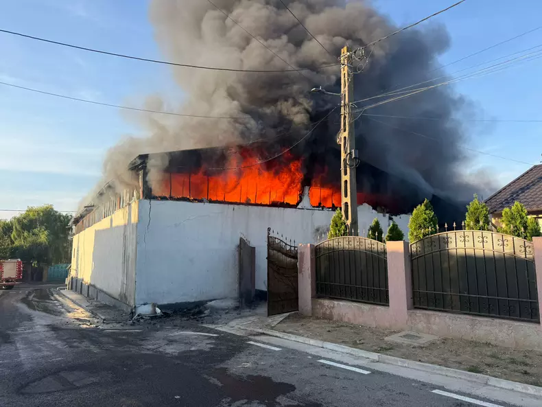 incendiu-sendreni-galati (2)