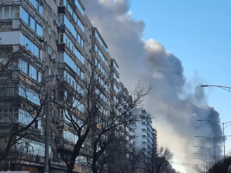 incendiu-depozit-iuliu-maniu-bucuresti-roalert9