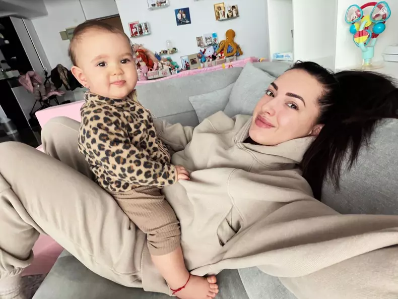Larisa Iordache si Amira