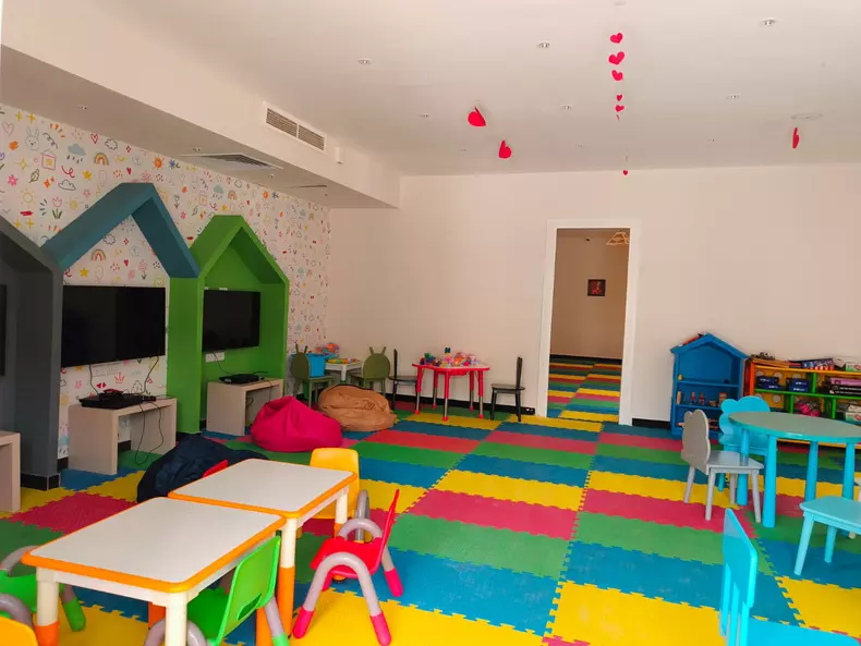 seven-sead-jolie-kids-club