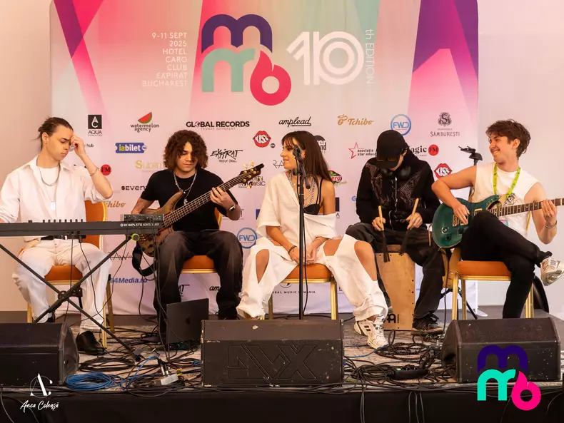 Mastering the Music Business (4)