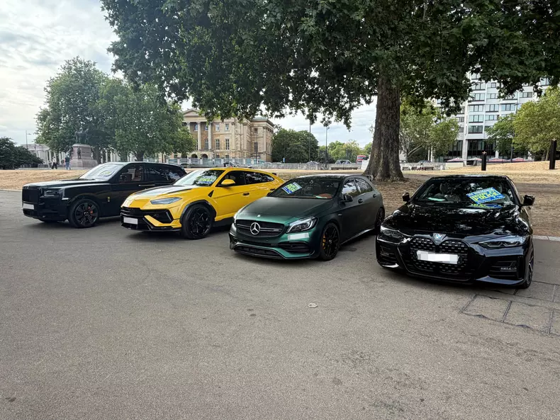 Seized-vehicles---including-a-Rolls-Royce-Cullinan-and-a-Rolls-Royce-Urus---at-Wellington-Arch