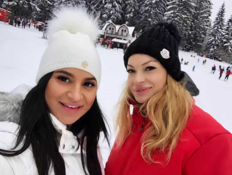 49206265_10156951616657375_8859838858095755264_n