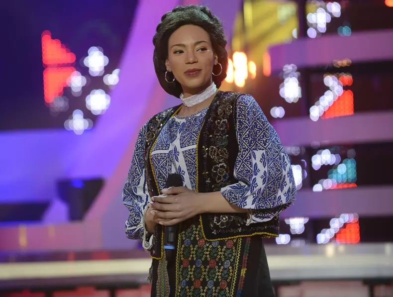 Julie Mayaya la Te cunosc de undeva