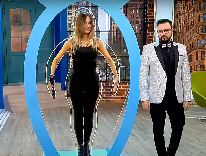 anca-turcasiu-a-refacut-scena-din-miss-litoral-6