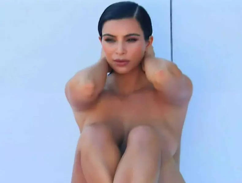 Kim_Kardashian_goala_northfoto_8.jpg