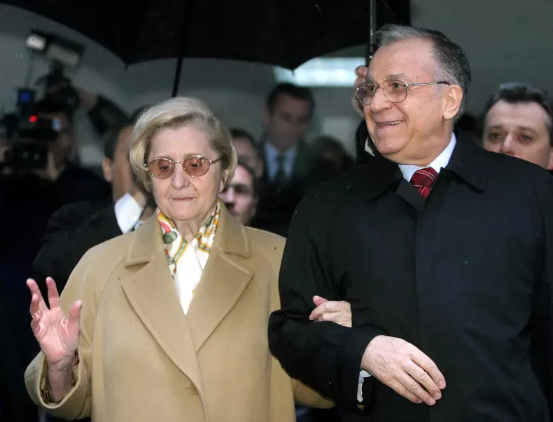 ROMANIA - ION ILIESCU - REFERENDUM FOR NEW CONSTITUTION