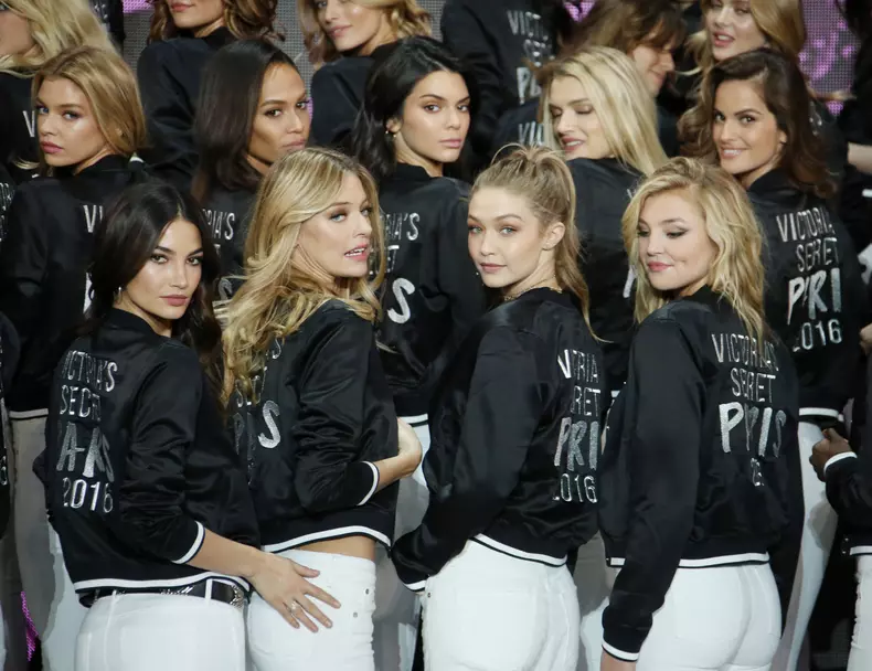 Modele Victoria's Secret, înainte de prezentarea din acest an