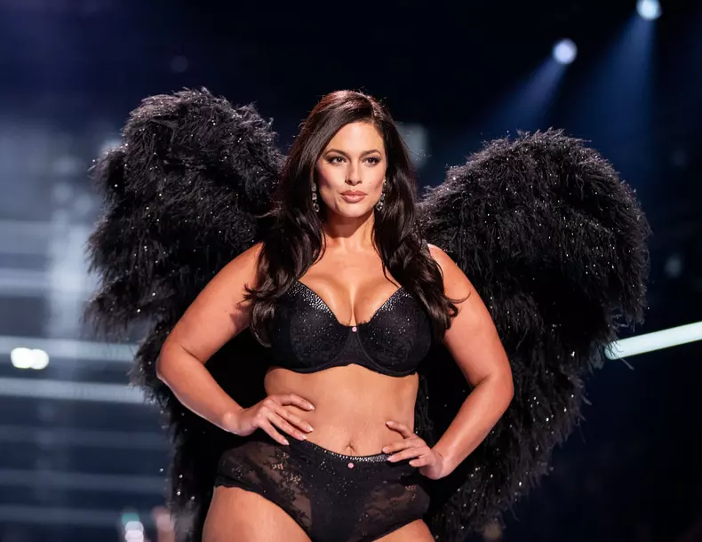 Ashley Graham - 2025 Victoria's Secret Fashion Show - Show