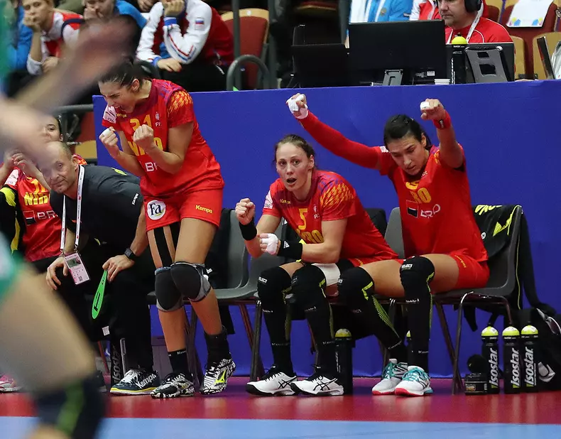 MK2_0434_271299_584da5fcc