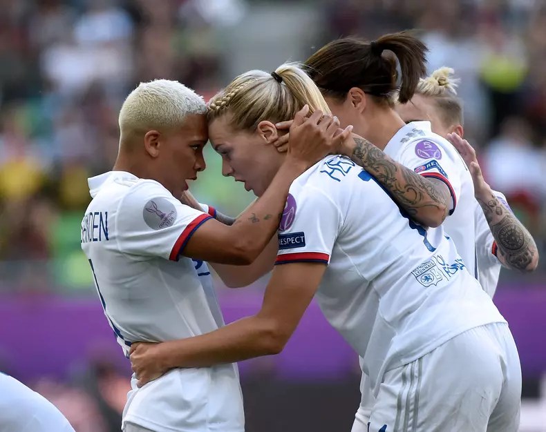 Olympique Lyon vs FC Barcelona