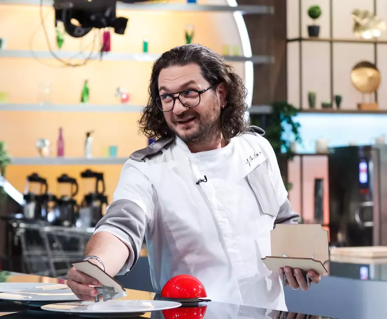 chef-dumitrescu-mai-arunca-in-joc-o-amuleta-diseara2
