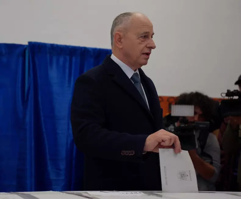 Mircea Geoana alegeri prezidentiale 24 noiembrie 2