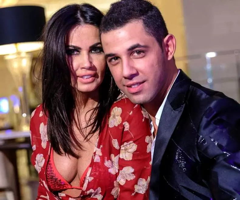 oana-zavoranu-si-alex-ashraf-poza-dupa-ce-s-a-spus-ca-divorteaza-2-1