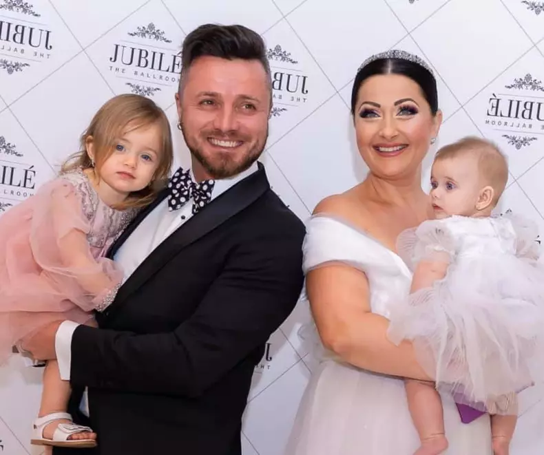 gabriela-cristea-tavi-clonda-fetite-1-1