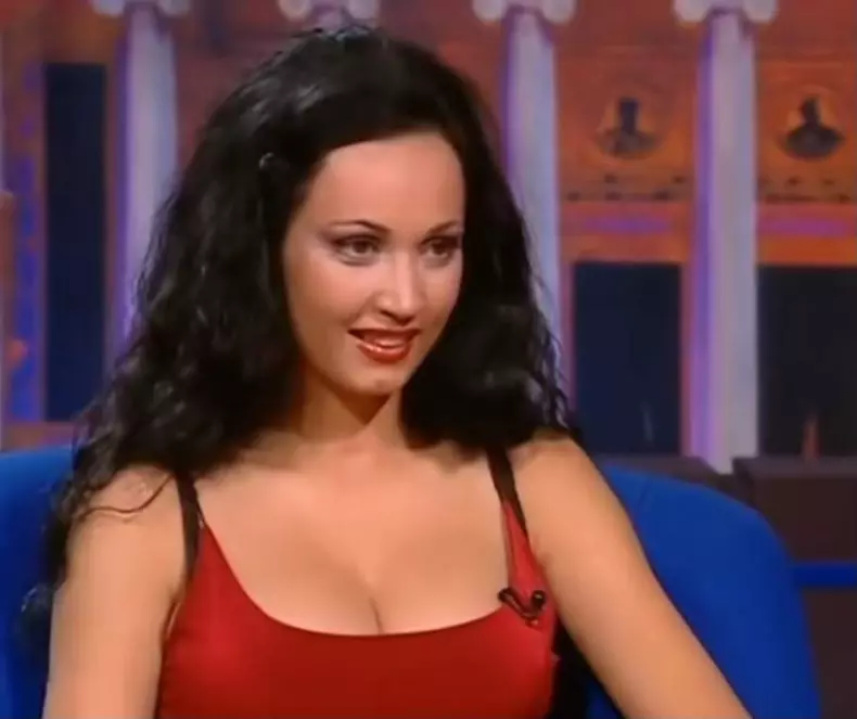 Nicoleta Luciu la 20 de ani