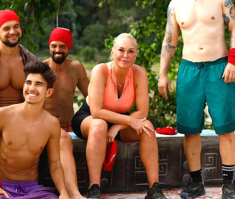 vica-blochina-scandal-dupa-survivor-2