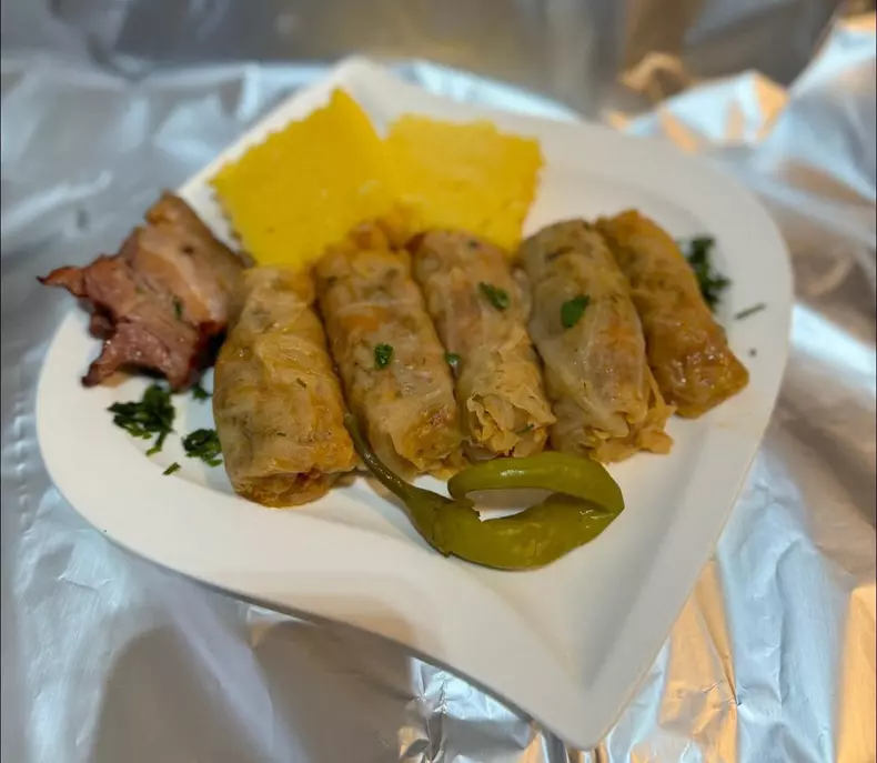 Mâncare tradițională restaurant Carpatina Foto Facebook Carpatina Restaurant 4