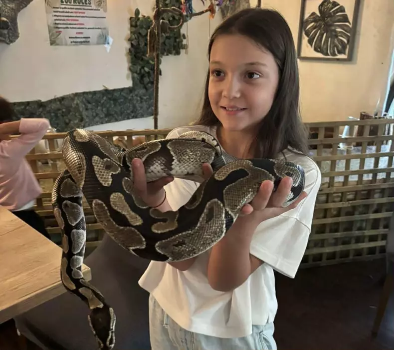 bianca dragusanu fetita sofia 9 ani  (6)