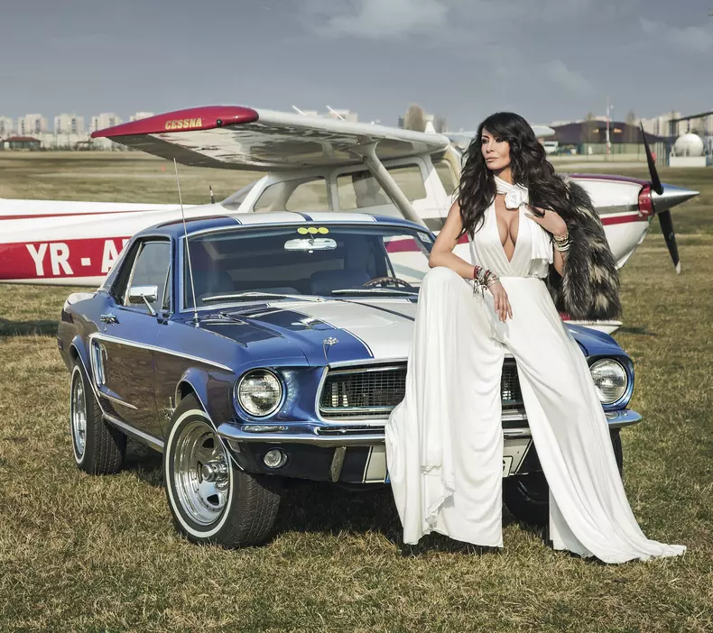 Mihaela Radulescu, avion Margineanu, pentru Viva