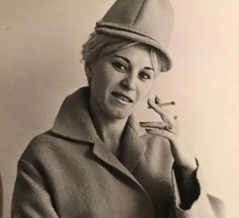 mama andreei esca in tinerete