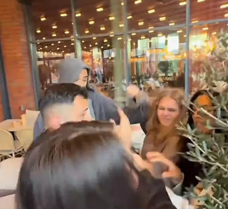 Andreea Bostănică s-a bătut cu Ana Beregoi (4)