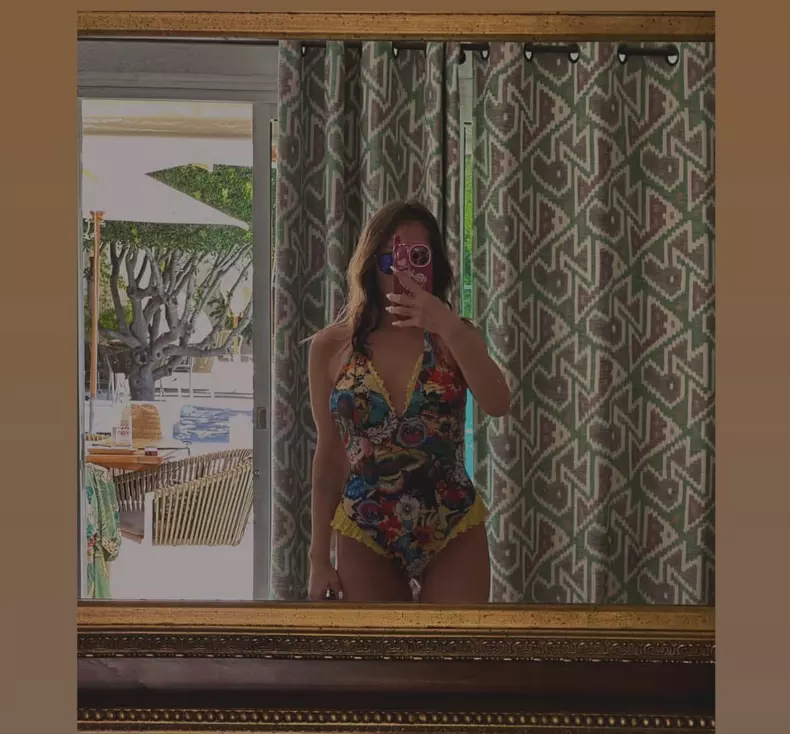 delia-laudata-de-gina-pistol-2