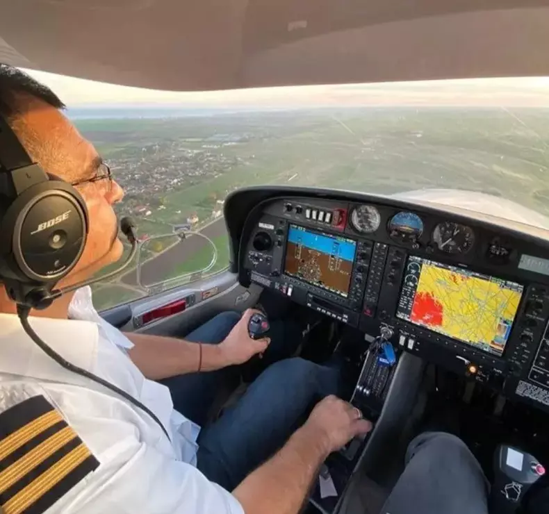 mihai-margineanu-avion-4