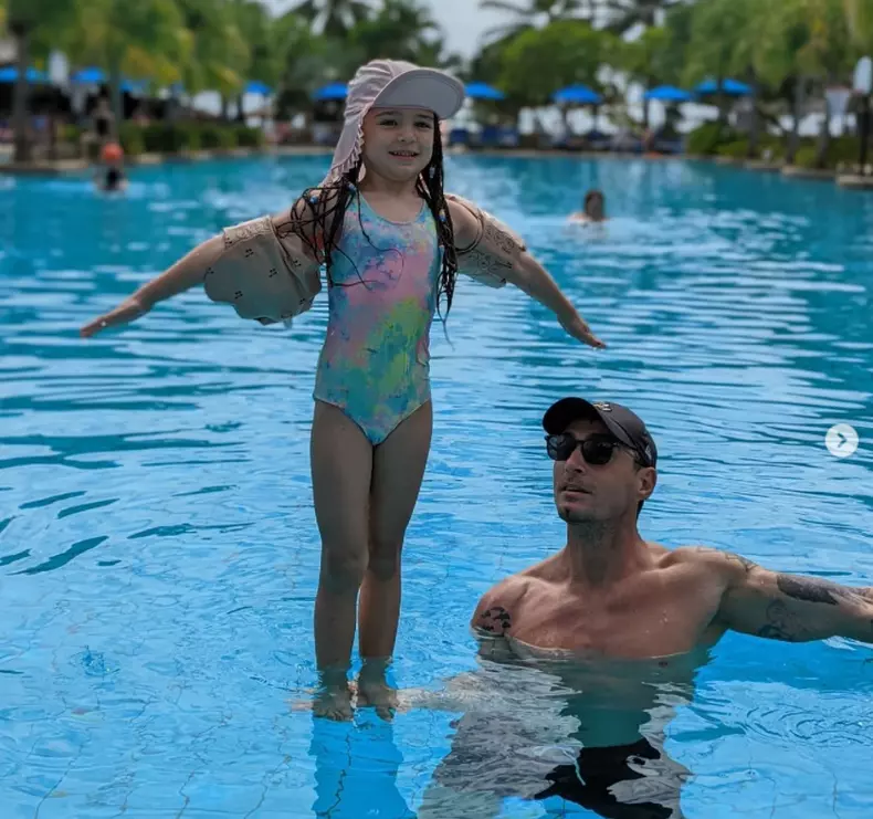vladimir-draghia-vacanta-in-thailanda-w