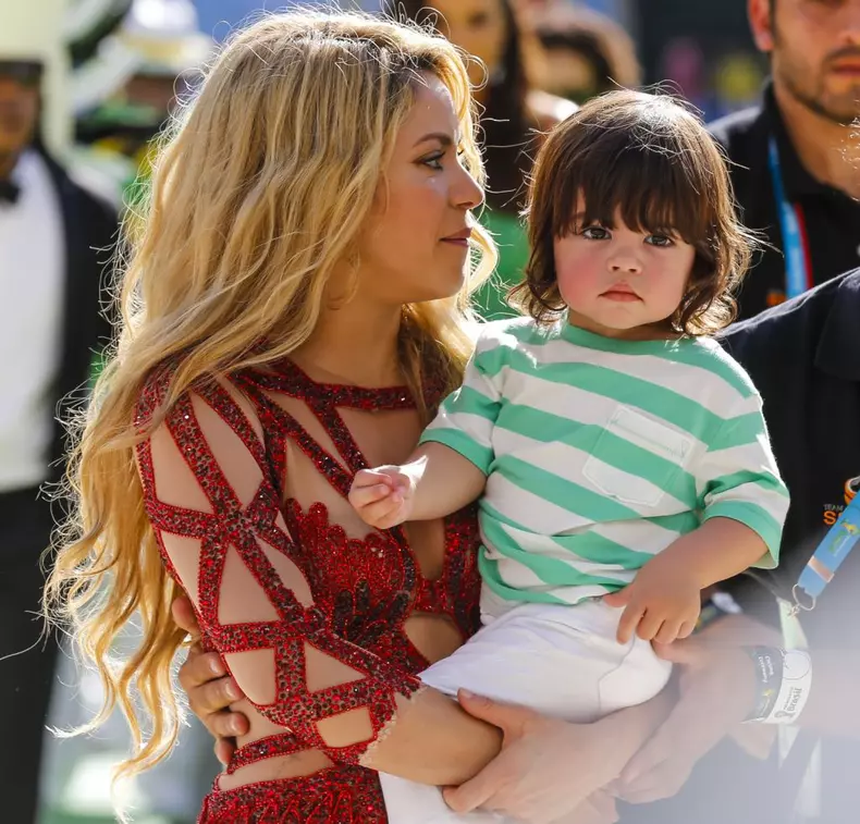 Shakira_Milan_Maracana_EPA_2.jpg
