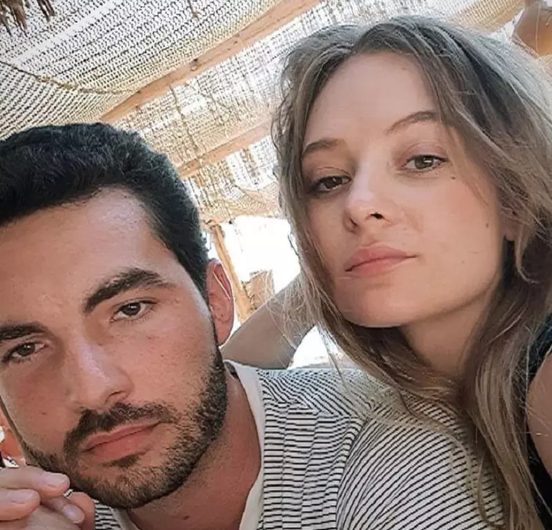 oana-matache-si-razvan-mihet-au-divortat-la-notar-3
