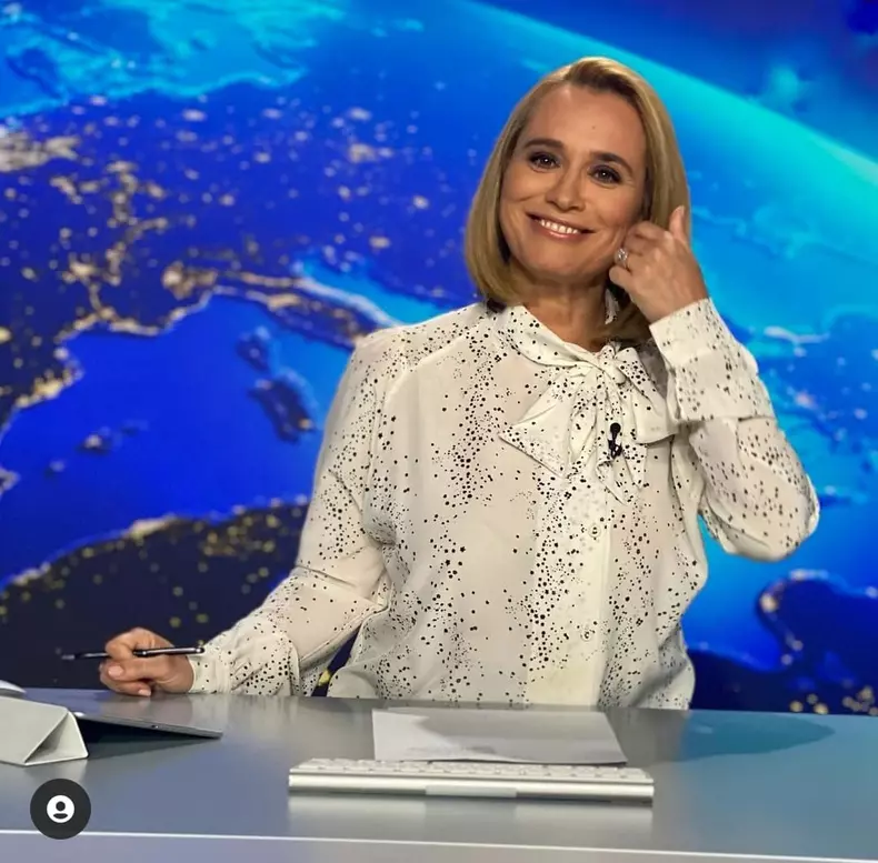 andreea esca imbracata de maria marinescu la strile pro tv (3)