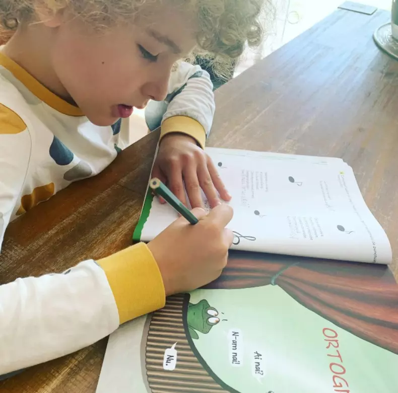 baietelul-danei-nalbaru-si-al-lui-dragos-bucur-5