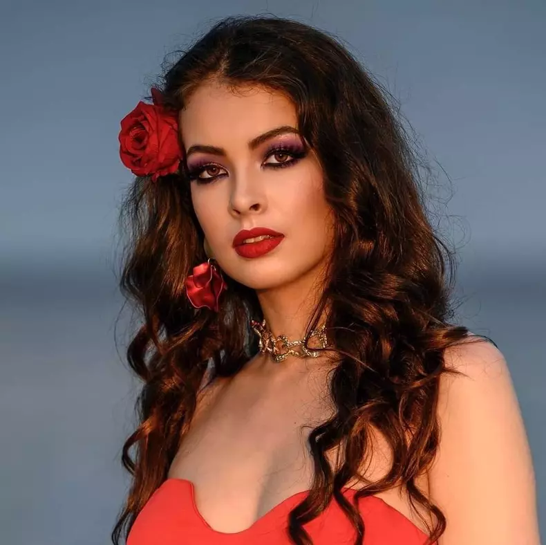 olimpia carmina miss universe romania 2021 10