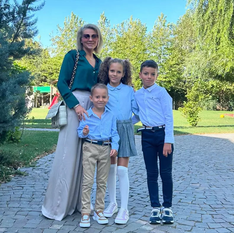 mirela vaida copii priam zi de școala 1