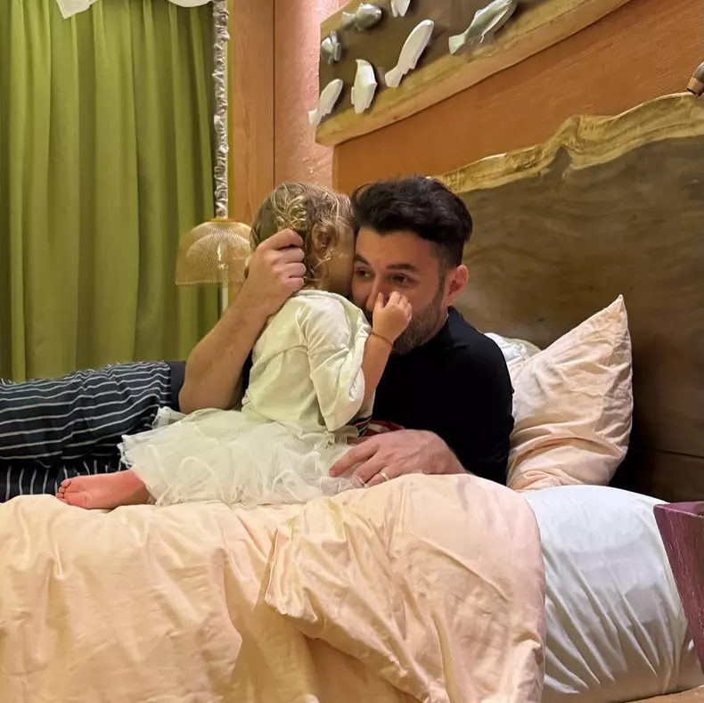 Smiley si fetita lui