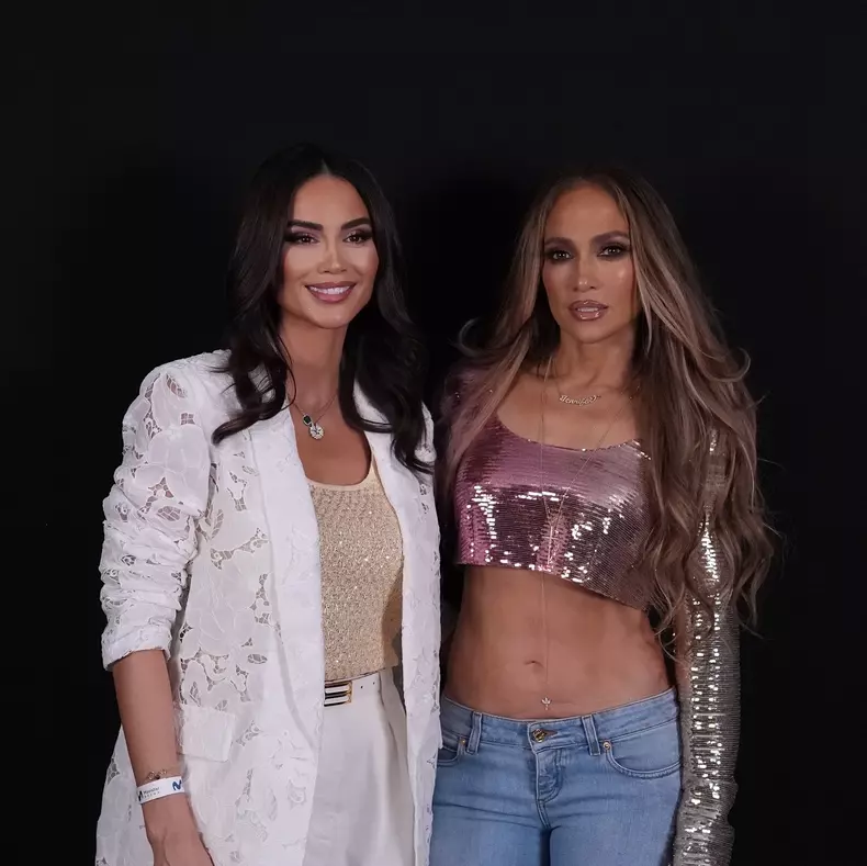 geanina ilies si jennifer lopez 2