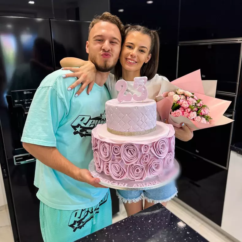 Arina și Mitzuu (3)