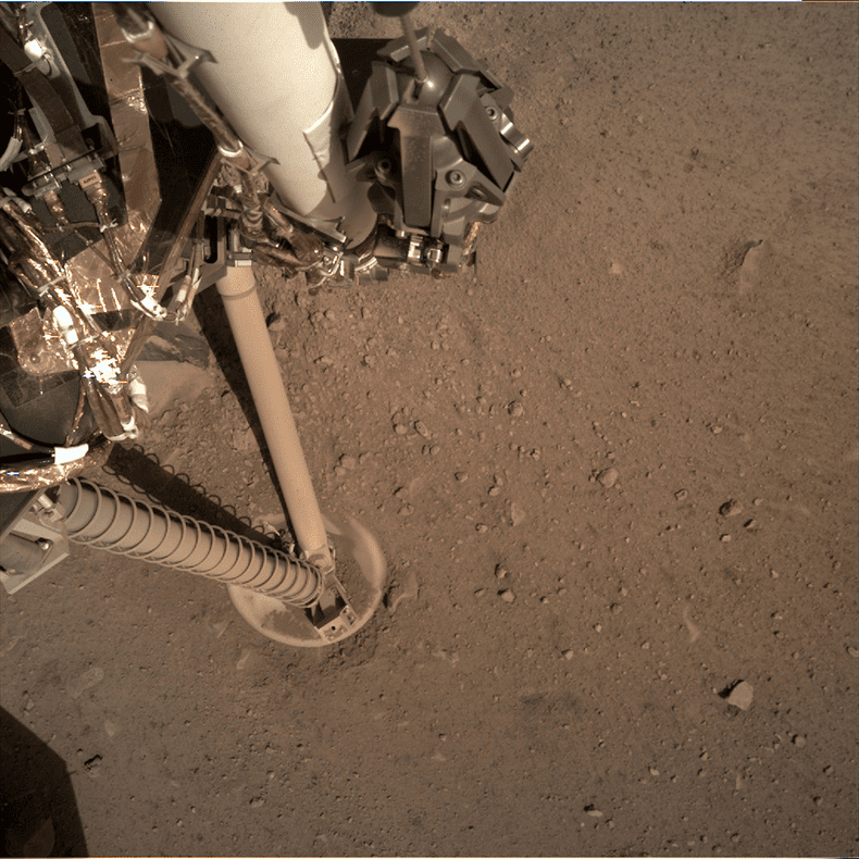 _mars.nasa.gov_insight-raw-images_surface_sol_0010_idc_D000M0010_597416083EDR_F0000_0125M_