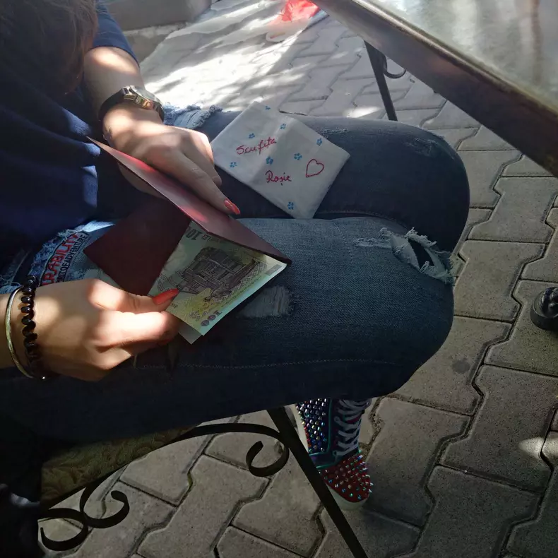 scufita rosie de la chefi la cutite (4)