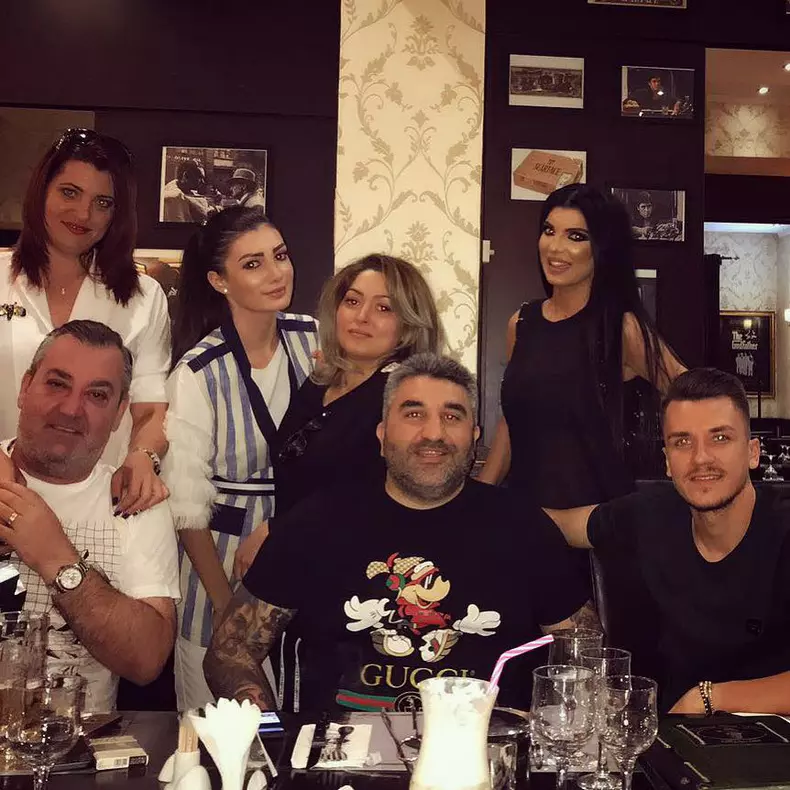 32267241_180894612740812_4867458961651007488_n