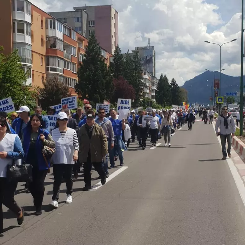 60018303_2048304998805836_3916765244852011008_n