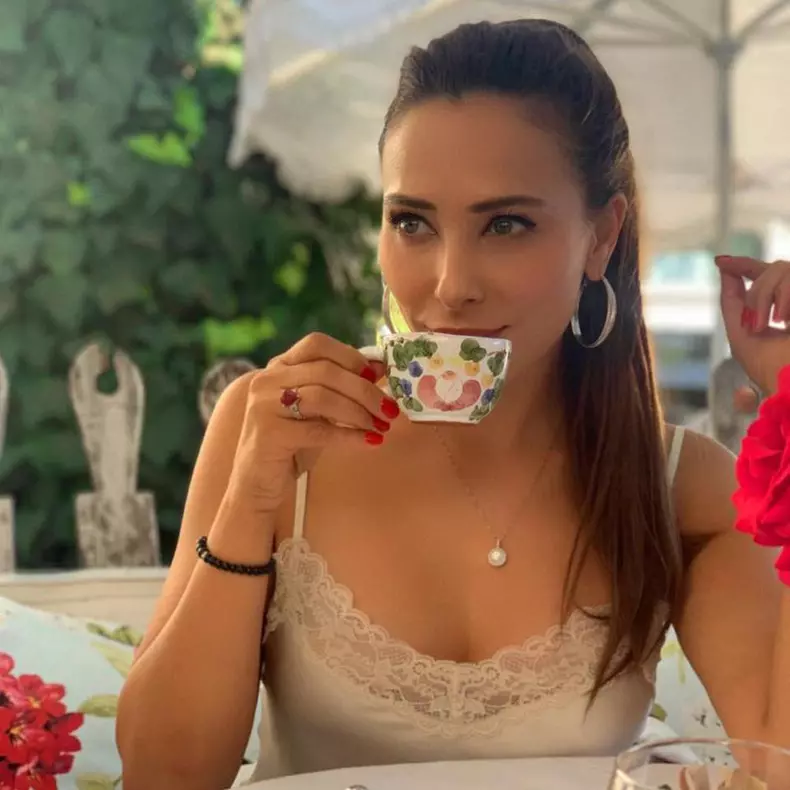Iulia Vantur
