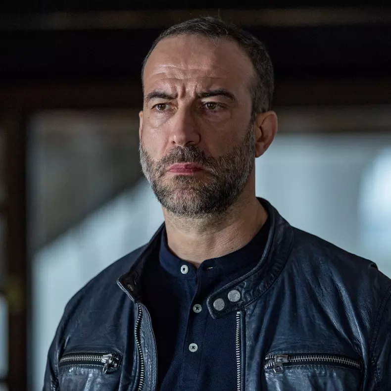 Șerban Pavlu în ”Umbre”