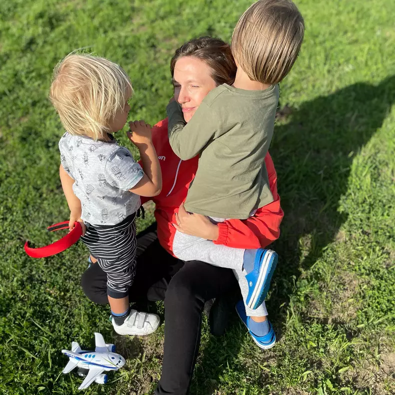 adela popescu si copiii sai 1