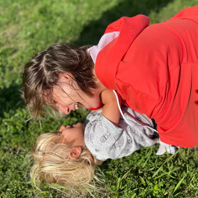 adela popescu si copiii sai 3